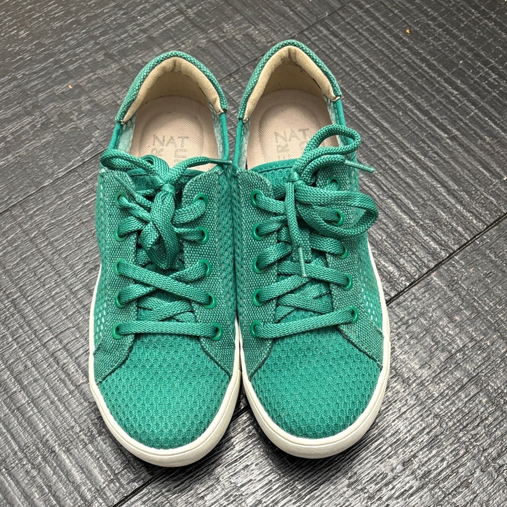 Naturalizer “Morrison 3” Sneakers